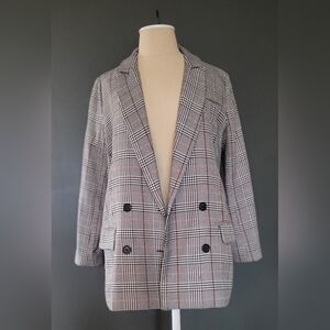 Second Female Classic Oversized Plaid Blazer.
